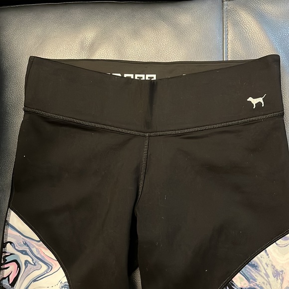 VS PINK Marble Set! - Picture 6 of 16